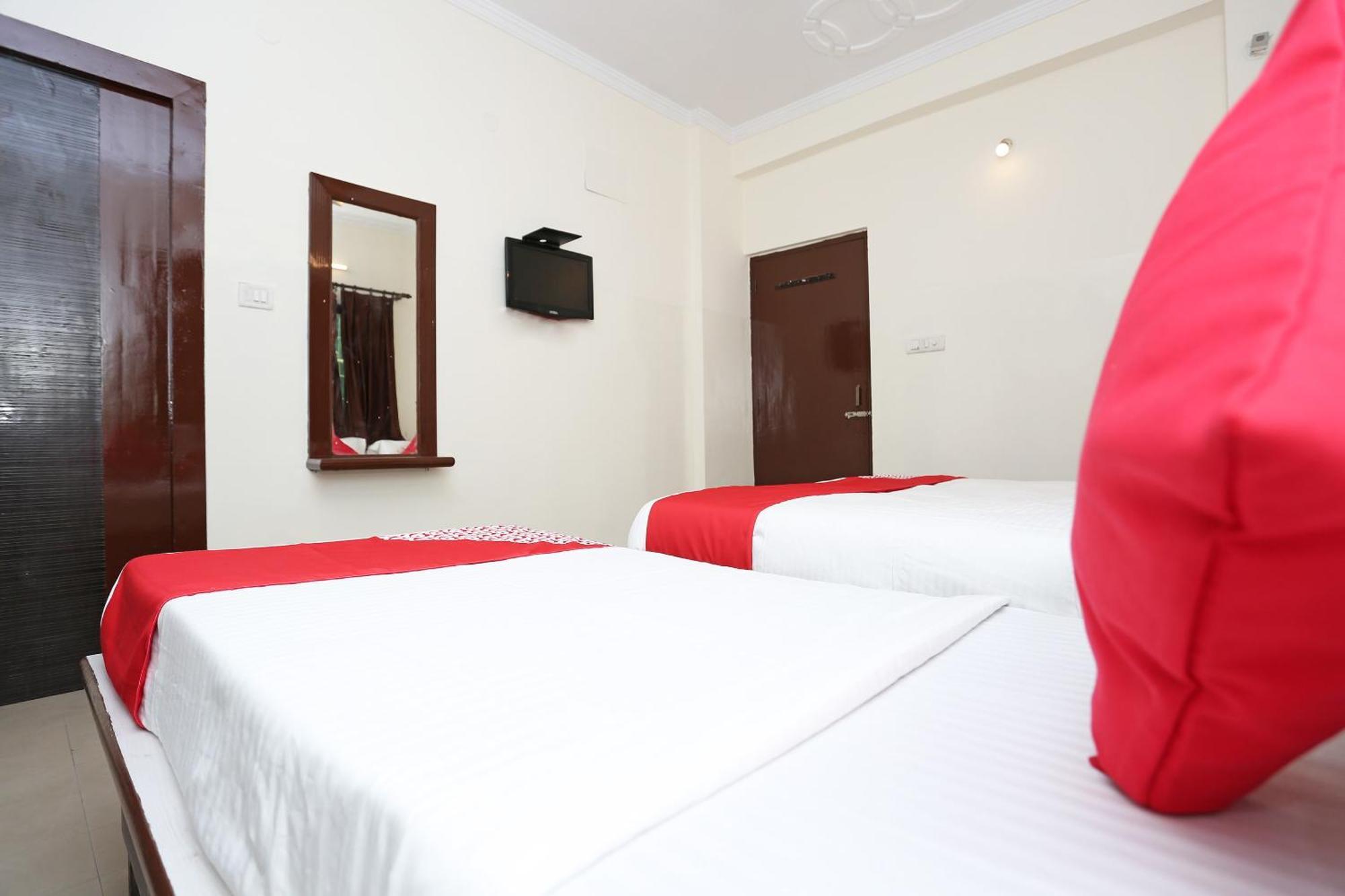 Hotel O Shiva Palace Haridwār Esterno foto